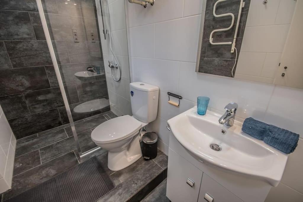 شقة A+ Budapest Central Dob Street المظهر الخارجي الصورة